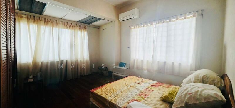 FH Semi-D, Regular land plot, Mins walk to Tan Kah Kee MRT Semi-Detached House For Sale at S$ 12,700,000 | PropertyGuru Singapore - Bedroom