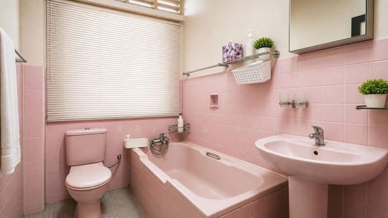 FH Semi-D, Regular land plot, Mins walk to Tan Kah Kee MRT, Watten Estate Road, Watten Drive,Watten View, Watten Rise,, 5 Bedrooms, 2,962 sqft, Semi-Detached House For Sale, by Marissa Soh, 500045758 - Bathroom - PropertyGuru.com.sg