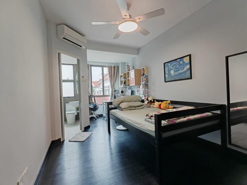 🏆JIA LANDED 🏆 CHEAP North South Facing Corner Terrace, Chuan Link, Chuan Drive, Chuan Terrace, 7 Bedrooms, 3,700 sqft, Corner Terrace For Sale, by Alexes Yan, 500045796 - Bedroom - PropertyGuru.com.sg