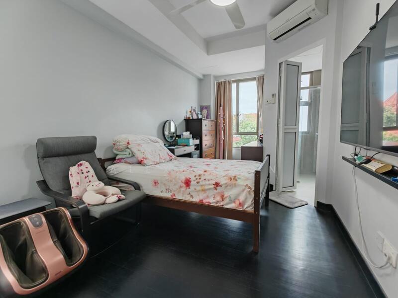 🏆JIA LANDED 🏆 CHEAP North South Facing Corner Terrace, Chuan Link, Chuan Drive, Chuan Terrace, 7 Bedrooms, 3,700 sqft, Corner Terrace For Sale, by Alexes Yan, 500045796 - Master Bedroom - PropertyGuru.com.sg