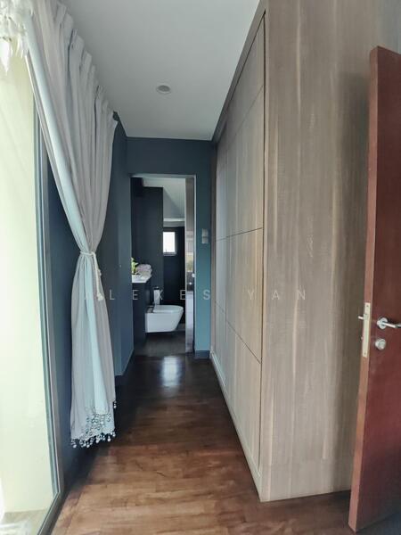 🏆JIA LANDED 🏆 CHEAP North South Facing Corner Terrace, Chuan Link, Chuan Drive, Chuan Terrace, 7 Bedrooms, 3,700 sqft, Corner Terrace For Sale, by Alexes Yan, 500045796 - Hallway - PropertyGuru.com.sg
