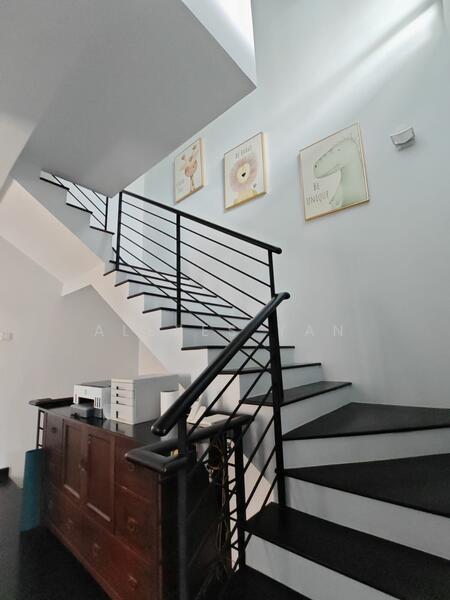 🏆JIA LANDED 🏆 CHEAP North South Facing Corner Terrace, Chuan Link, Chuan Drive, Chuan Terrace, 7 Bedrooms, 3,700 sqft, Corner Terrace For Sale, by Alexes Yan, 500045796 - Stairs - PropertyGuru.com.sg