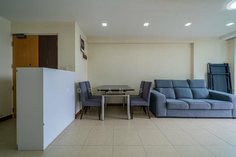 306A Punggol Place HDB Flat For Sale at S$ 800,000 | PropertyGuru Singapore - Living Room