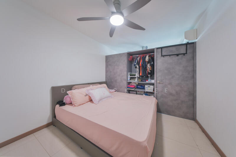 377A Hougang Street 32, , 4 Bedrooms, 1,227 sqft, HDB Flat For Sale, by Derrick Tee, 500045927 - Bedroom - PropertyGuru.com.sg