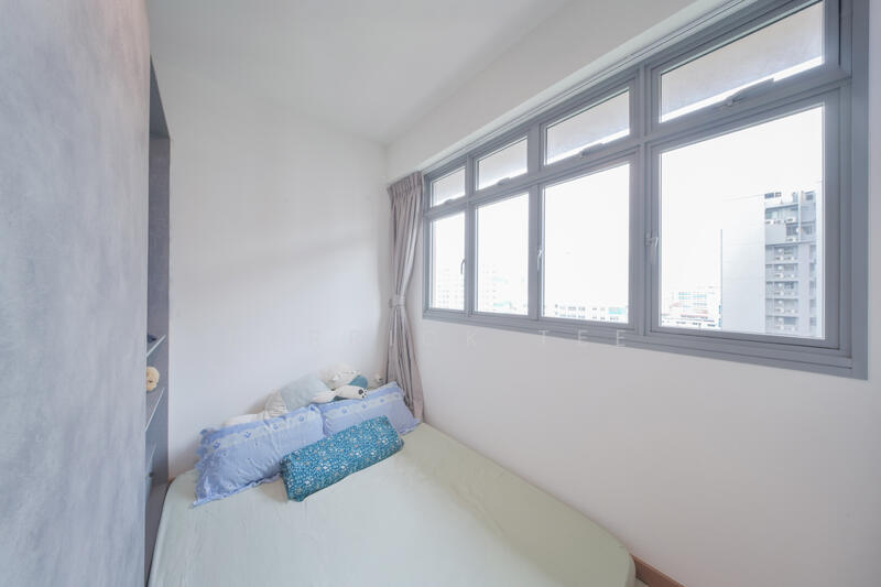 377A Hougang Street 32, , 4 Bedrooms, 1,227 sqft, HDB Flat For Sale, by Derrick Tee, 500045927 - Bedroom - PropertyGuru.com.sg