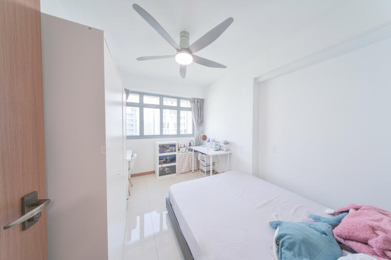 377A Hougang Street 32, , 4 Bedrooms, 1,227 sqft, HDB Flat For Sale, by Derrick Tee, 500045927 - Bedroom - PropertyGuru.com.sg