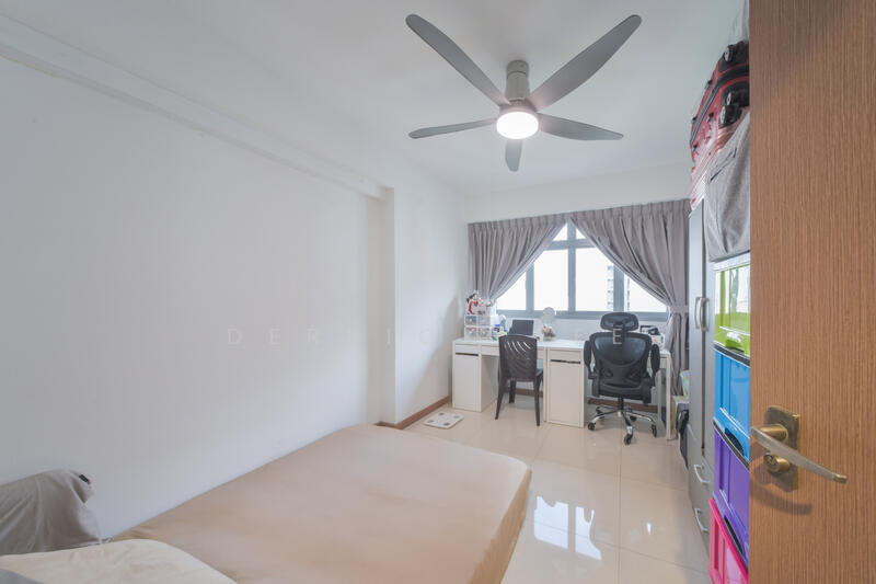 377A Hougang Street 32, , 4 Bedrooms, 1,227 sqft, HDB Flat For Sale, by Derrick Tee, 500045927 - Bedroom - PropertyGuru.com.sg