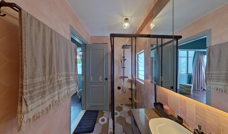 Master luxury bathroom