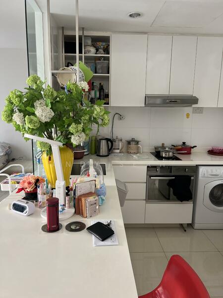 Seastrand Condominium For Sale at S$ 768,000 | PropertyGuru Singapore - Kitchen