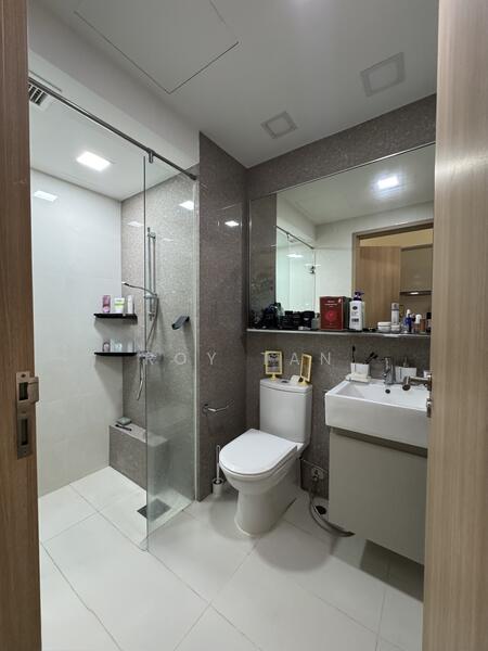 Twin Fountains Executive Condominium For Sale at S$ 1,700,000 | PropertyGuru Singapore - Studio Toilet