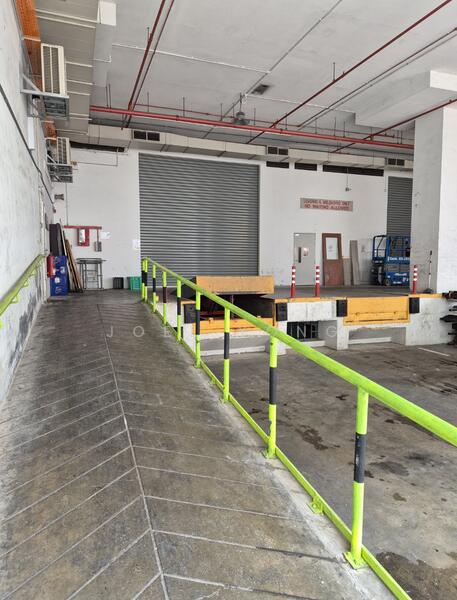own door window unit @ hougang!, 4m ceiling; pallet wide door; window unit!, 628 sqft, Light Industrial (B1) For Rent, by Joel Yong, 500046039 - CommercialGuru.com.sg