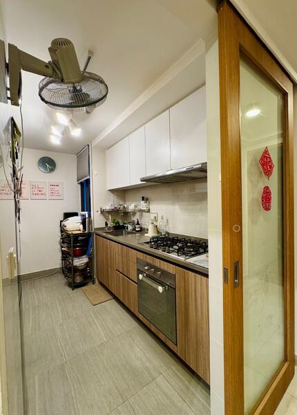 Rivercove Residences EC Executive Condominium For Sale at S$ 1,620,000 | PropertyGuru Singapore - Kitchen