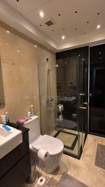 Jervois Regency Condominium For Sale at S$ 2,888,888 | PropertyGuru Singapore - Bathroom