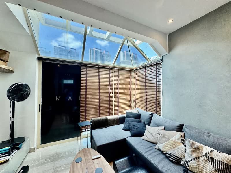 Jervois Regency, 49 Jervois Road, 2 Bedrooms, 1,905 sqft, Condominium For Sale, by Malcolm Neo, 500046065 - Living Room - PropertyGuru.com.sg