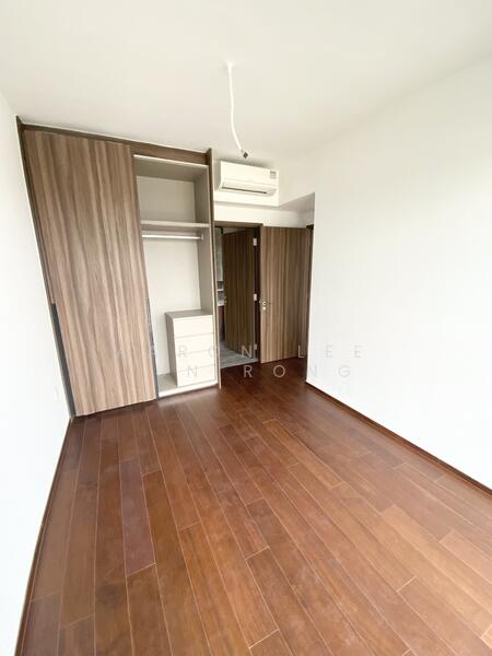 Lentor Modern, Lentor Central, 4 Bedrooms, 1,528 sqft, Condominium For Sale, by Aaron Lee Jun Rong, 500046106 - Master Bedroom - PropertyGuru.com.sg