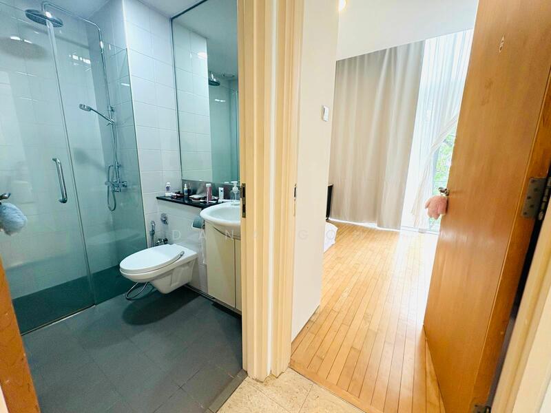 The Paterson Edge Apartment For Sale at S$ 3,088,800 | PropertyGuru Singapore - Bathroom