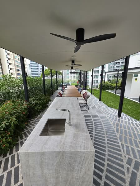 Jervois Mansion, 4 Jervois Close, 2 Bedrooms, 678 sqft, Condominium For Rent, by Esther Khoo, 500046139 - PropertyGuru.com.sg
