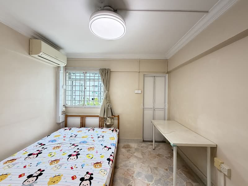 423 Bedok North Avenue 1, 423 Bedok North Avenue 1, 2 Bedrooms, 882 sqft, HDB Flat For Rent, by Yang Yang, 500046146 - Bedroom - PropertyGuru.com.sg