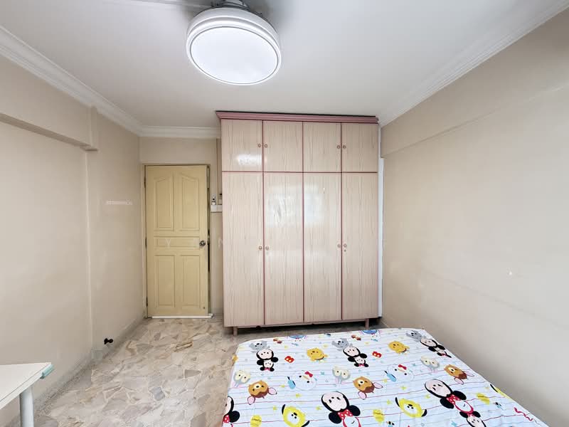 423 Bedok North Avenue 1, 423 Bedok North Avenue 1, 2 Bedrooms, 882 sqft, HDB Flat For Rent, by Yang Yang, 500046146 - Bedroom - PropertyGuru.com.sg