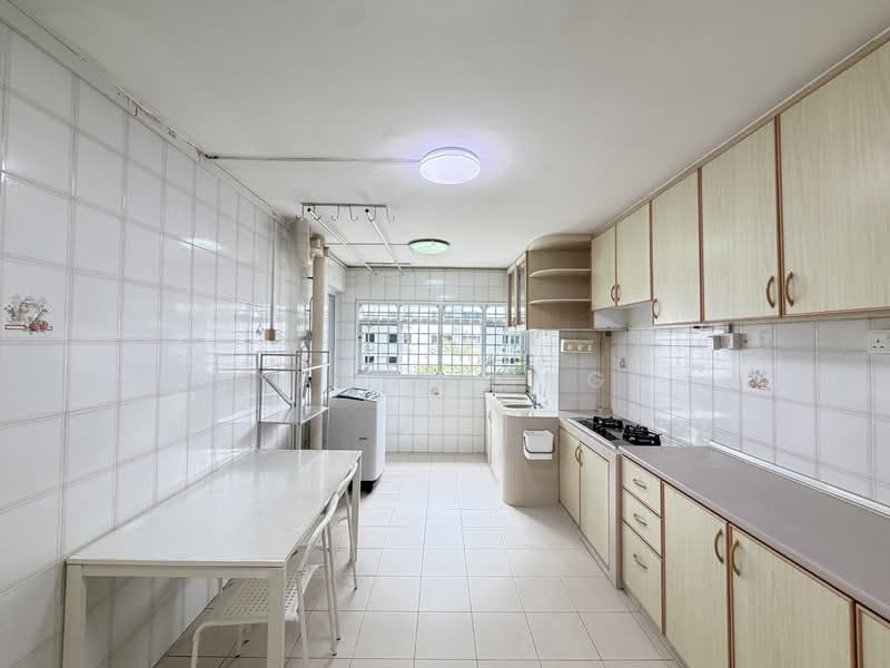 423 Bedok North Avenue 1, 423 Bedok North Avenue 1, 2 Bedrooms, 882 sqft, HDB Flat For Rent, by Yang Yang, 500046146 - Kitchen - PropertyGuru.com.sg