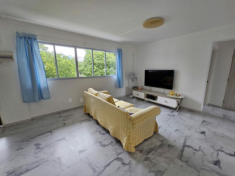 135 Yishun Street 11, 135 Yishun Street 11, Room Rental, 150 sqft, HDB Flat For Rent, by Aaron Pan, 500046222 - Living Room - PropertyGuru.com.sg