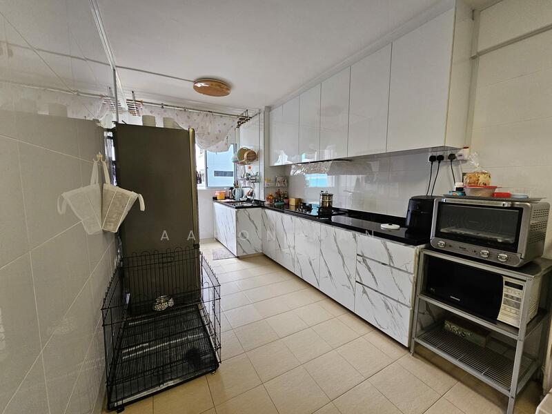 135 Yishun Street 11, 135 Yishun Street 11, Room Rental, 150 sqft, HDB Flat For Rent, by Aaron Pan, 500046222 - Kitchen - PropertyGuru.com.sg