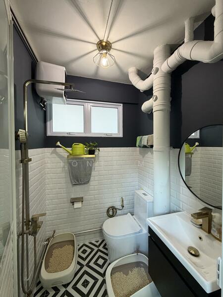 For Sale - 215 Serangoon Avenue 4