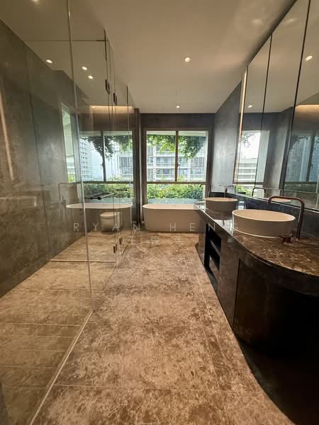 Park Nova, 18 Tomlinson Road, 4 Bedrooms, 2,896 sqft, Condominium For Rent, by Ryan Heng 王俊荣, 500046230 - Bathroom - PropertyGuru.com.sg