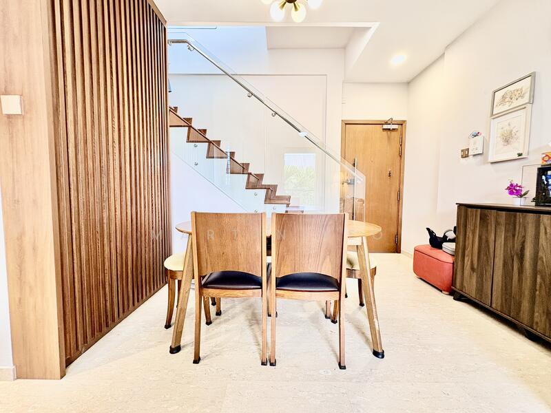 Freehold Duplex Penthouse Katong Joo Chiat 1km Tao Nan School 2 Bed 3 Bath Spacious Apartment For Sale at S$ 1,650,000 | PropertyGuru Singapore