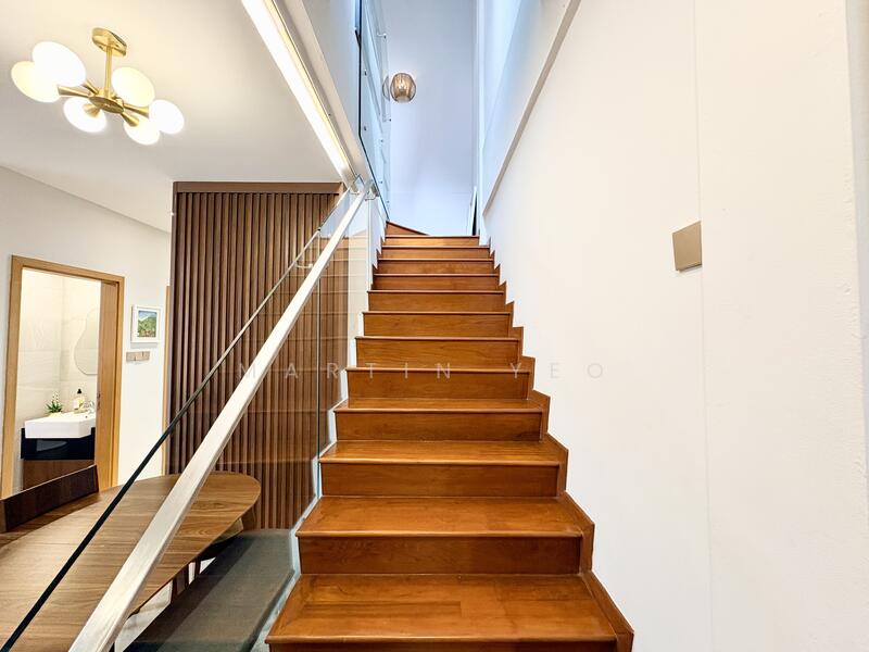 Freehold Duplex Penthouse Katong Joo Chiat 1km Tao Nan School 2 Bed 3 Bath Spacious Apartment For Sale at S$ 1,650,000 | PropertyGuru Singapore