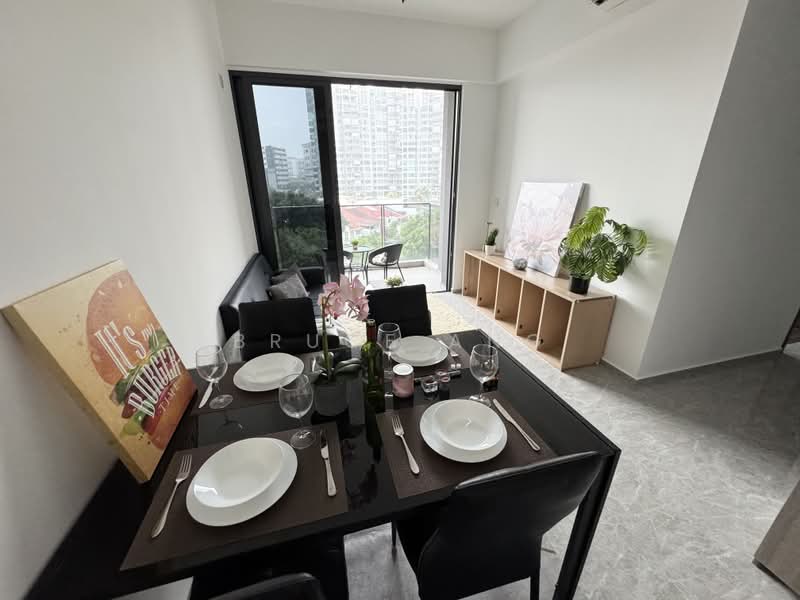 Bartley Vue, 6 Jalan Bunga Rampai, 2 Bedrooms, 732 sqft, Condominium For Sale, by Bruce Ang, 500046270 - Dining Room - PropertyGuru.com.sg