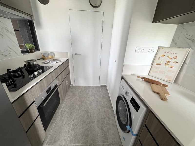 Bartley Vue, 6 Jalan Bunga Rampai, 2 Bedrooms, 732 sqft, Condominium For Sale, by Bruce Ang, 500046270 - Kitchen - PropertyGuru.com.sg
