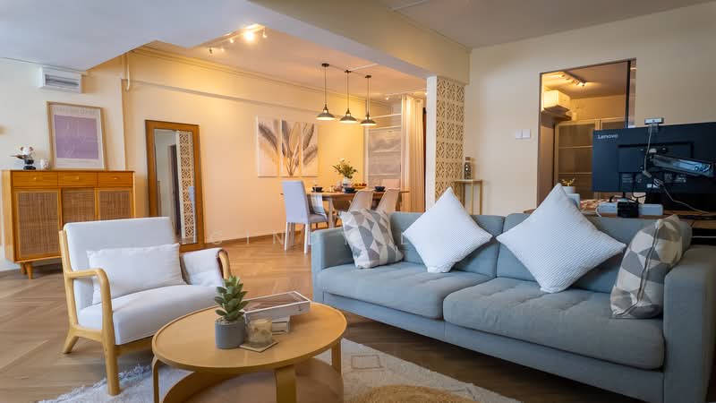 10 Pine Close HDB Flat For Sale at S$ 639,000 | PropertyGuru Singapore