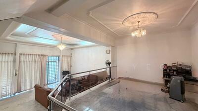 For Sale - 2 Storey Terrace House in Original Condition - Ideal for rebuild. Buyer / Developer Welcome!!!