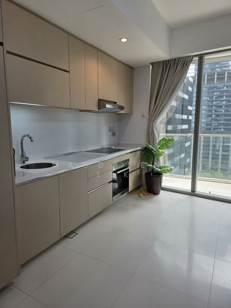 One Shenton, 1 Shenton Way, 1 Bedroom, 958 sqft, Condominium For Sale, by Magdalene Lek, 500046360 - Kitchen - PropertyGuru.com.sg