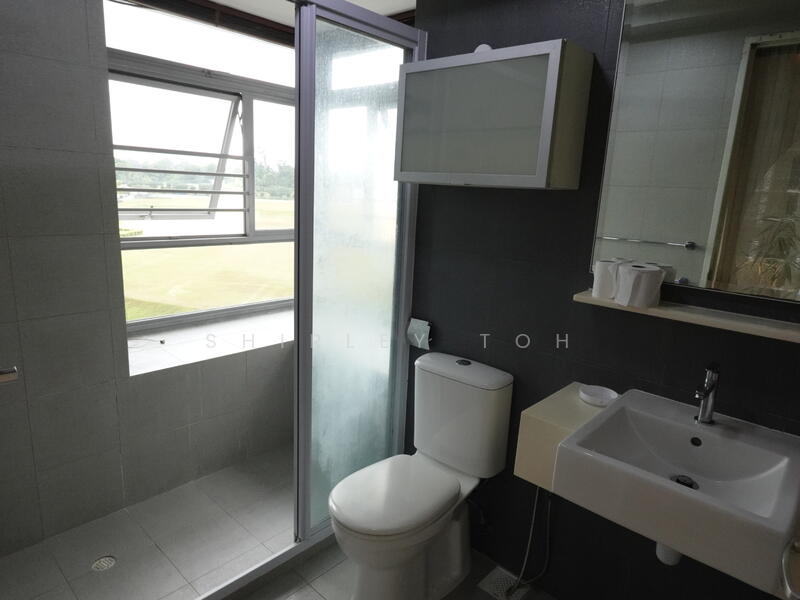 139B Lorong 1A Toa Payoh HDB Flat For Sale at S$ 1,488,000 | PropertyGuru Singapore - Bathroom