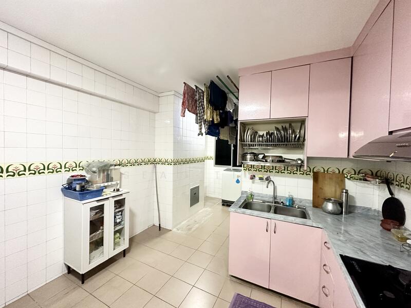 For Sale - 713 Jurong West Street 71