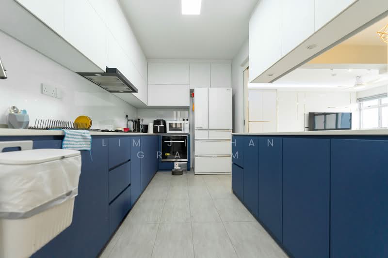 874C Tampines Street 85, 874C Tampines Street 85, 3 Bedrooms, 1,216 sqft, HDB Flat For Sale, by Lim Jie Han Graham, 500046397 - Kitchen - PropertyGuru.com.sg