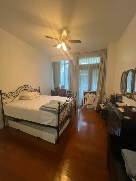 Cairnhill Crest, 2 Cairnhill Circle, 3 Bedrooms, 2,637 sqft, Condominium For Sale, by ARTHUR, 500046409 - Bedroom - PropertyGuru.com.sg