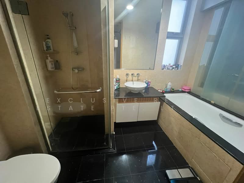 Cairnhill Crest, 2 Cairnhill Circle, 3 Bedrooms, 2,637 sqft, Condominium For Sale, by ARTHUR, 500046409 - Bathroom - PropertyGuru.com.sg