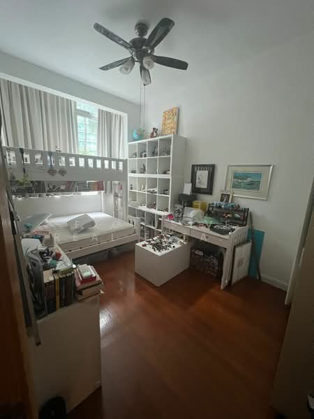 Cairnhill Crest, 2 Cairnhill Circle, 3 Bedrooms, 2,637 sqft, Condominium For Sale, by ARTHUR, 500046409 - Bedroom - PropertyGuru.com.sg