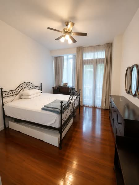 Cairnhill Crest, 2 Cairnhill Circle, Orchard / River Valley, 3 Bedrooms, 2,637 sqft, Condominium For Sale, by ARTHUR, 500046409 - Bedroom - PropertyGuru.com.sg