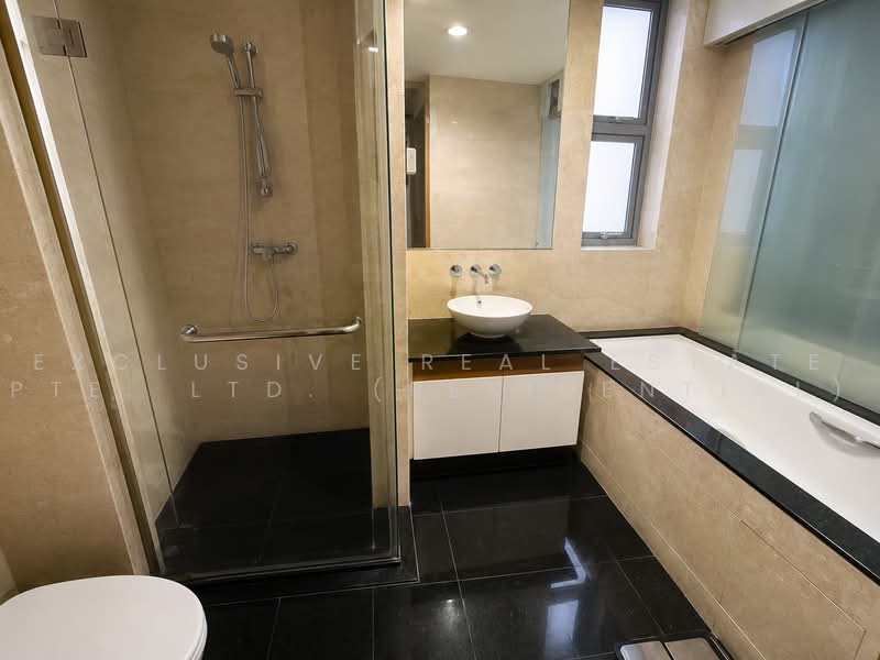 Cairnhill Crest, 2 Cairnhill Circle, Orchard / River Valley, 3 Bedrooms, 2,637 sqft, Condominium For Sale, by ARTHUR, 500046409 - Bathroom - PropertyGuru.com.sg