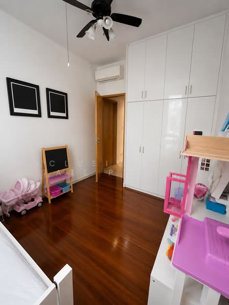 Cairnhill Crest, 2 Cairnhill Circle, Orchard / River Valley, 3 Bedrooms, 2,637 sqft, Condominium For Sale, by ARTHUR, 500046409 - Bedroom - PropertyGuru.com.sg