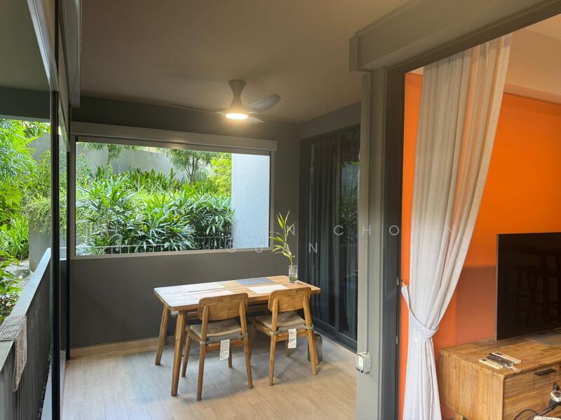 The Garden Residences Condominium For Sale at S$ 1,600,000 | PropertyGuru Singapore - Dining Room