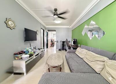 For Sale - 208 Yishun Street 21