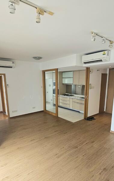 8 @ Mount Sophia, 8 Mount Sophia, 2 Bedrooms, 861 sqft, Condominium For Rent, by Julia Pok, 500046506 - Kitchen - PropertyGuru.com.sg