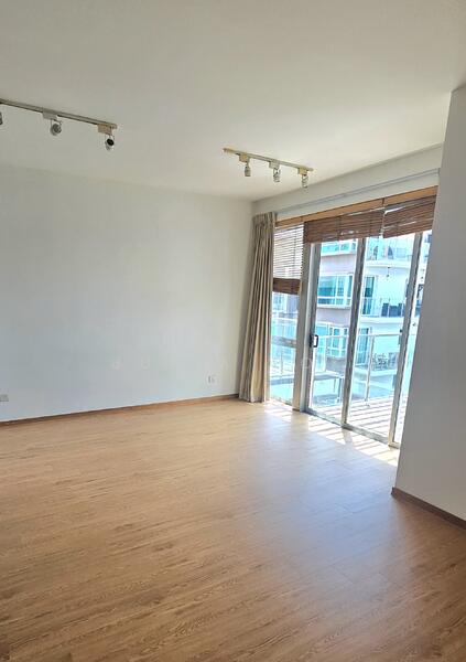 8 @ Mount Sophia, 8 Mount Sophia, 2 Bedrooms, 861 sqft, Condominium For Rent, by Julia Pok, 500046506 - Living Room - PropertyGuru.com.sg