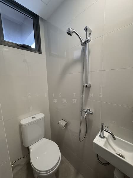 AMO Residence, 21 Ang Mo Kio Rise, 3 Bedrooms, 1,141 sqft, Condominium For Rent, by Chris Tang 邓佩芬, 500046507 - Bathroom - PropertyGuru.com.sg