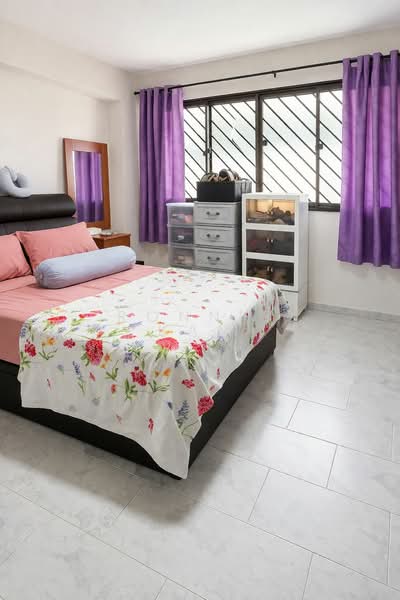 408 Choa Chu Kang Avenue 3 HDB Flat For Sale at S$ 615,000 | PropertyGuru Singapore - Bedroom